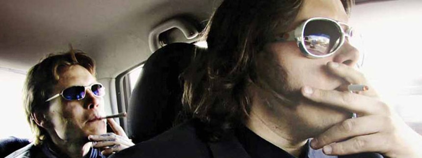 Drama dumpede ind af brevsprækken