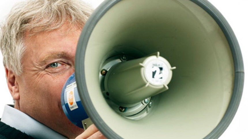 Elbæk: Eksperimenter jer ud af krisen!