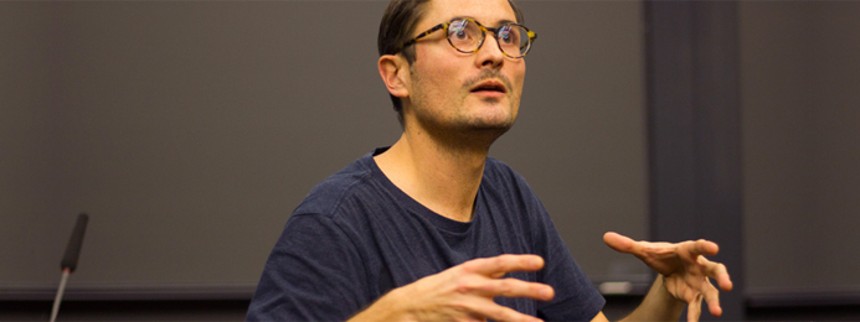 Michael Noer: Jeg instruerer med ørerne