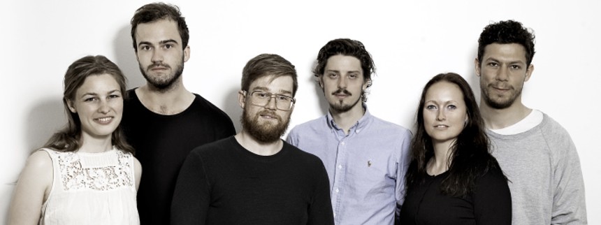 En krop med seks stemmer