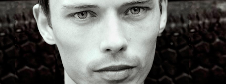 Instruktør klipper sangen ud af musical