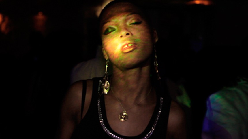 Hvid tante, sort søster