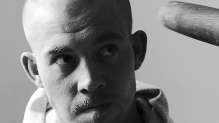 Desperat mand søger fodfæste