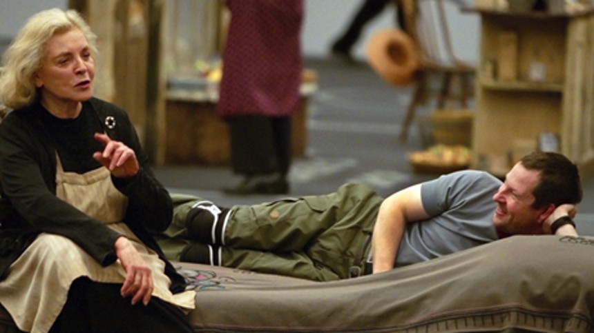 Lauren Bacall er død