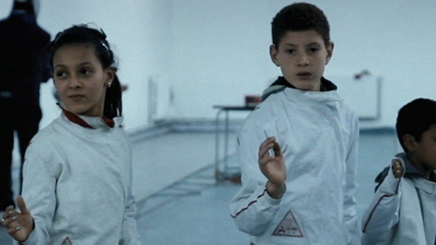 Tomboy-engel med fægtedrøm