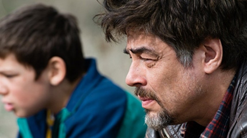 ”Humor er et over­le­vel­ses­red­skab”