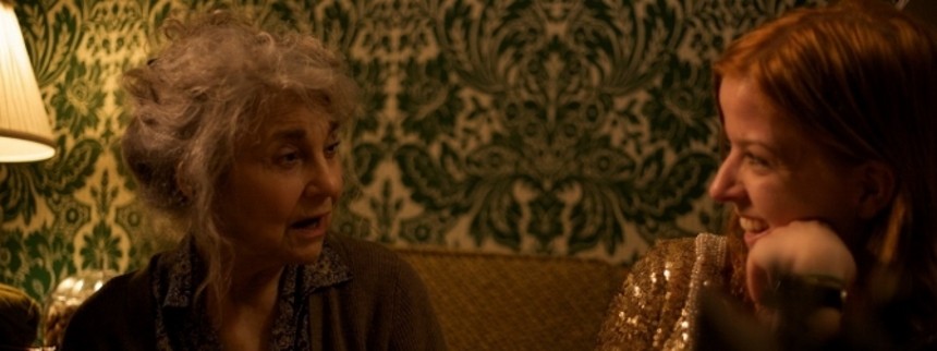 Pro­du­cent­dat­ter debuterer med kendt mordsag