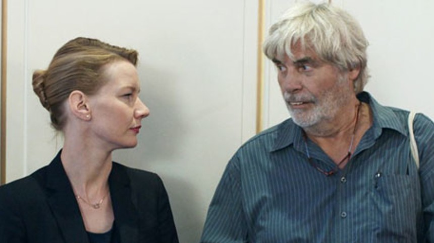 Stjer­ne­ba­ro­me­te­ret peger på komedie