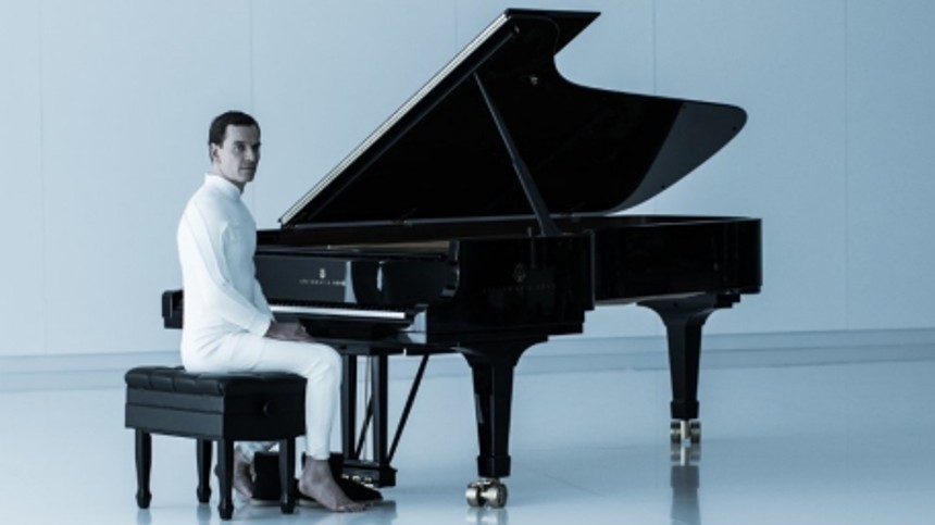 Fassbender forfører i Malicks næste film