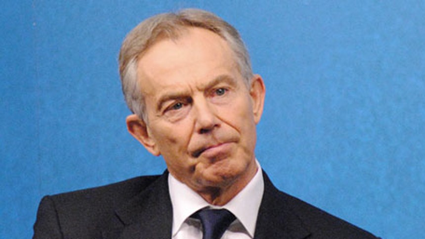 Amy-folk pønser på film om Tony Blair