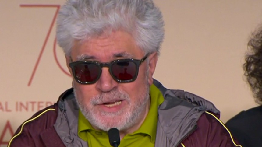 ”Man skal føle sig lille foran det store lærred”