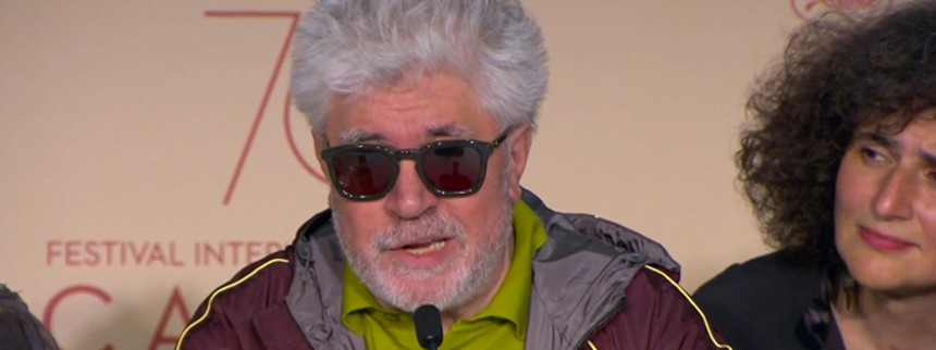 ”Man skal føle sig lille foran det store lærred”