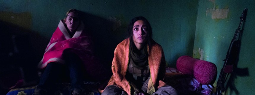 ”Fuck jer hvide anmeldermænd!”