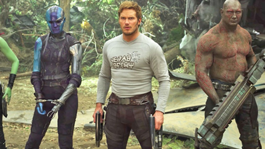 Skuespillere går i brechen for fyret instruktør 