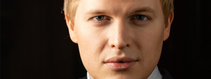 Ronan Farrow fælder endnu en kæmpe