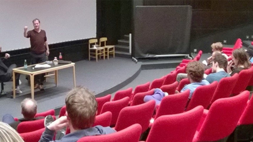 Pro­du­cent­for­e­nin­gen går ind i Film­sko­le-​de­bat