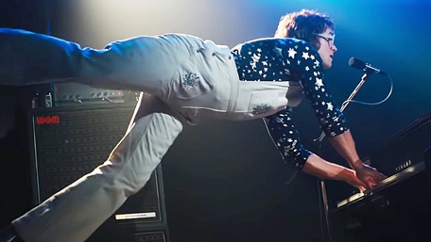 Skal Elton John nu pludselig være cool?