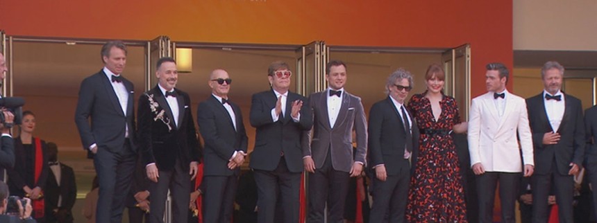 ”Ikke meget får Elton John til at rødme”