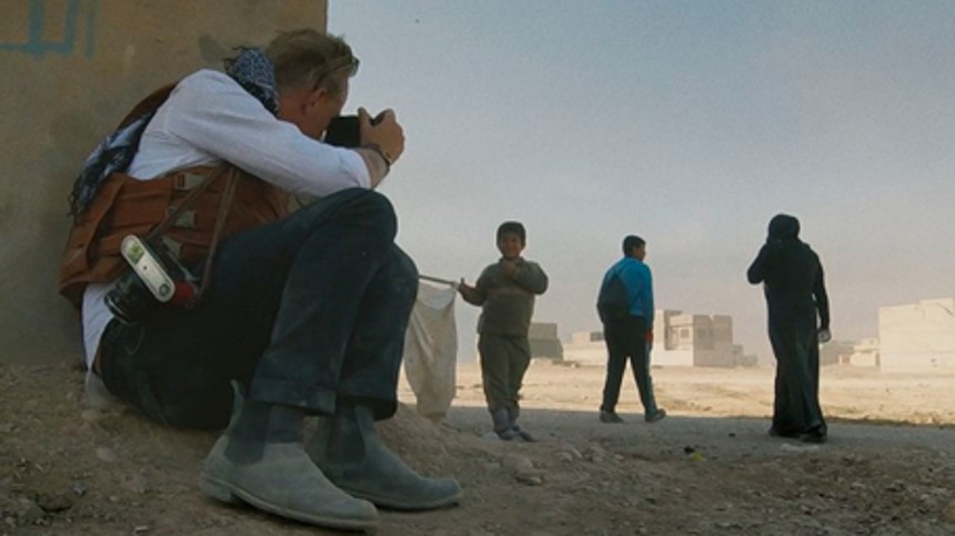 Den lille mand i flammehavet