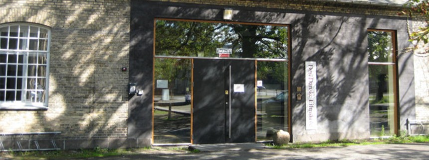 Dele af branchen støtter Filmskolens elever