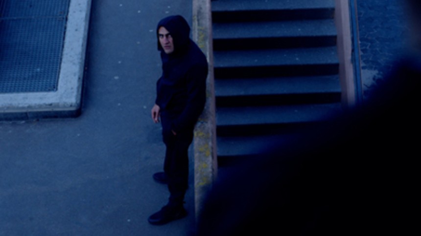 Muham­med-​teg­ner forsvarer terrordrama