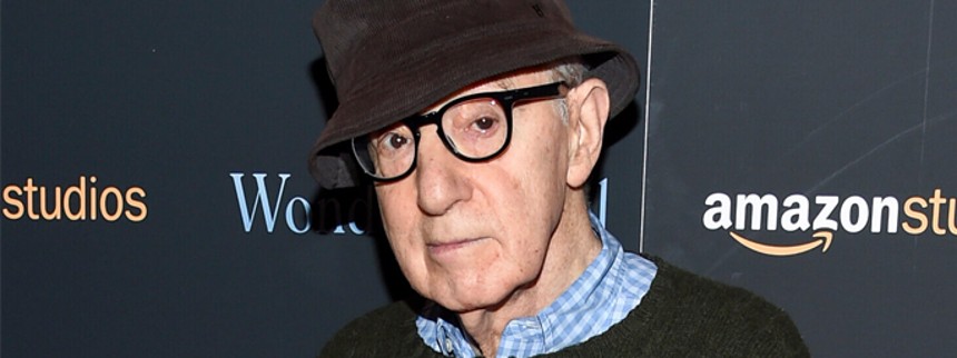 Protester mod Woody Allens bog