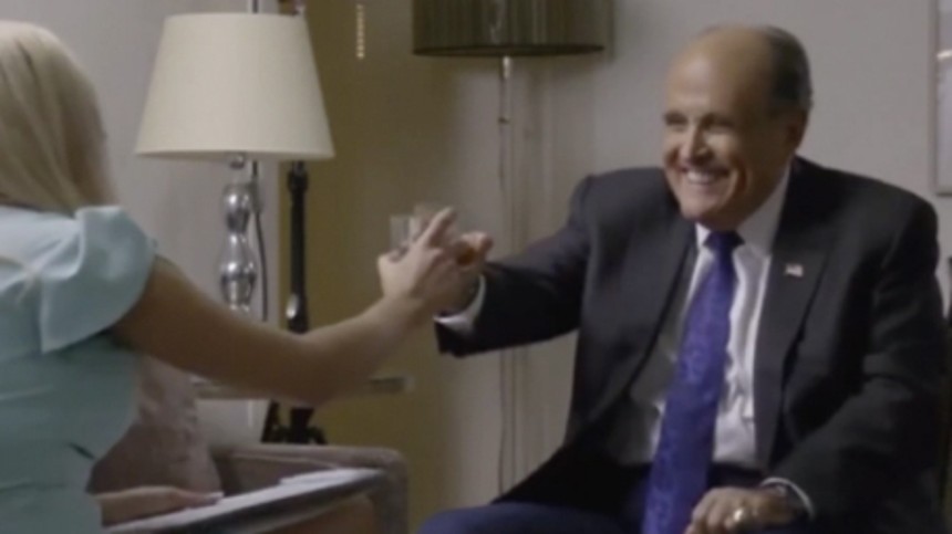 Borat skaber røre i valgkampen