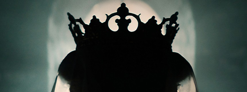 Trine Dyrholm som dronning