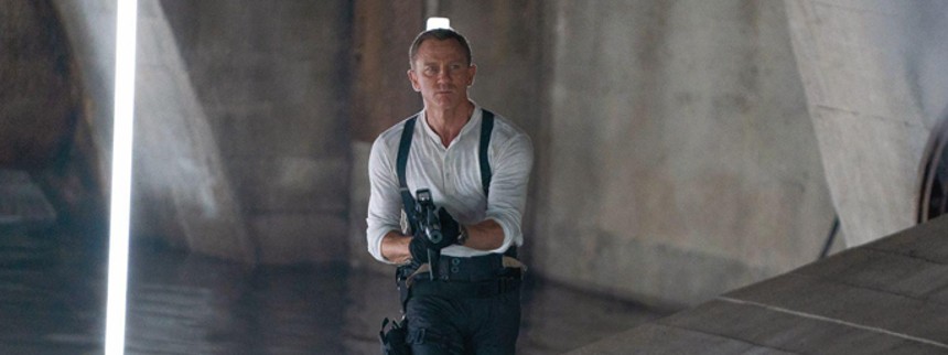 James Bond udskudt igen