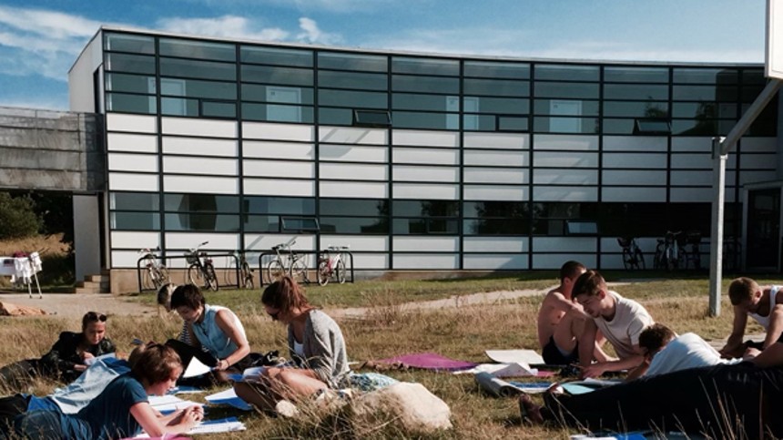 ”Min ven forrådte lærere og elever”