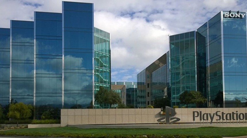 Sony bøjer sig for spilfans