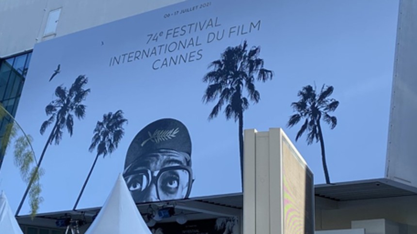 Kunsten at spytte sig igennem Cannes