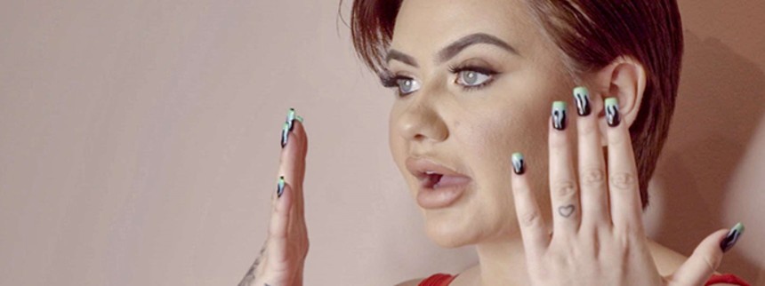 Populært socialt medie dropper porno