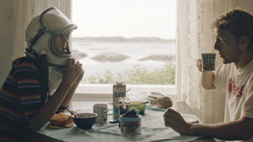 Ekko Short­list-​vin­der smed kontrollen væk