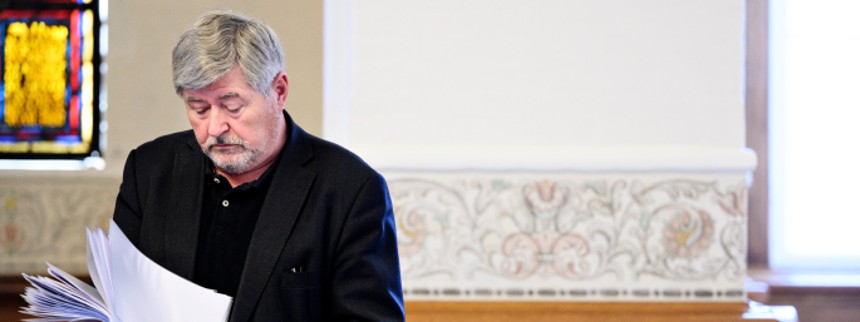 Politiker savner begrundelse for kunstnermoms