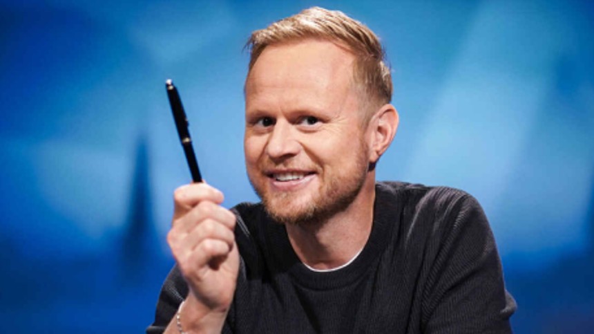 Jonatan Spang udskyder Tæt på sandheden