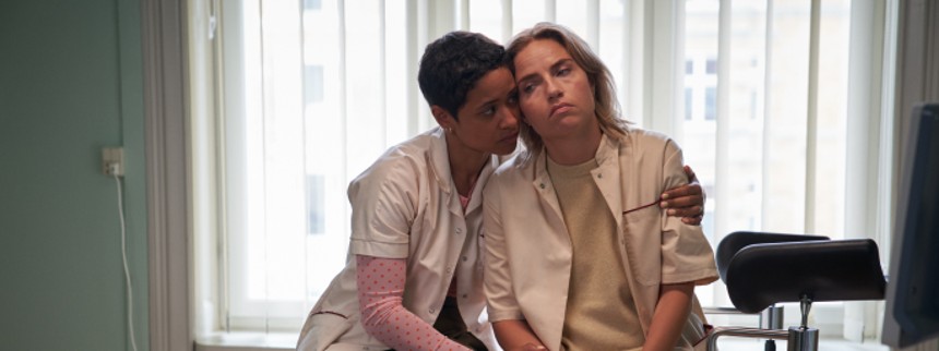 Apple Tree Productions lukker