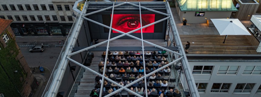 Himmelbio hitter, men Filmtaget koster dyrt