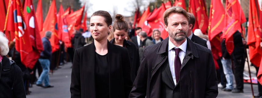 Stats­mi­ni­ste­rens mand laver Anker-serie