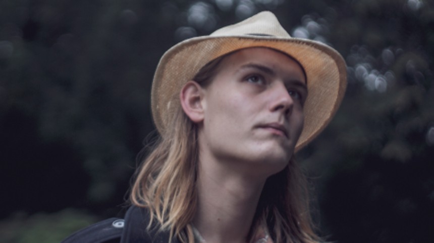 DR er tavs om fyring af ung debattør