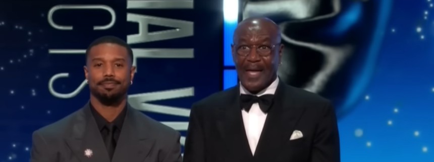 Debatten raser efter racistisk udråb under prisfest