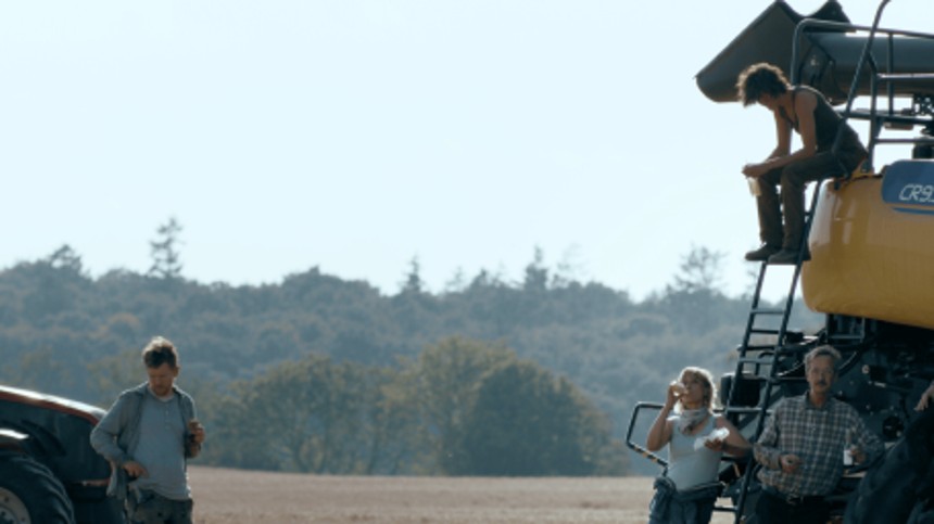 To danske serier skal i Can&shy;nes-​ho&shy;ved&shy;kon&shy;kur&shy;ren&shy;ce