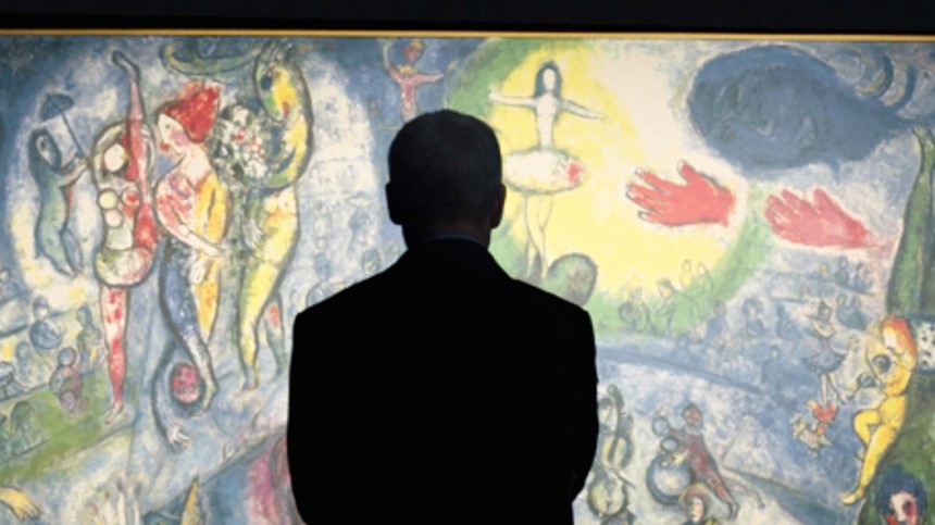 Dansk instruktør med unik adgang til Moneyland