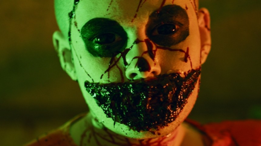 Dræberklovn og tourettes på Møn