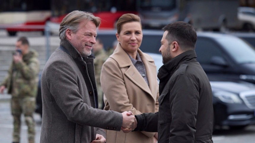 Stats­mi­ni­ste­rens mand kritiseres for Ukraine-film