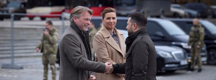 Stats­mi­ni­ste­rens mand kritiseres for Ukraine-film