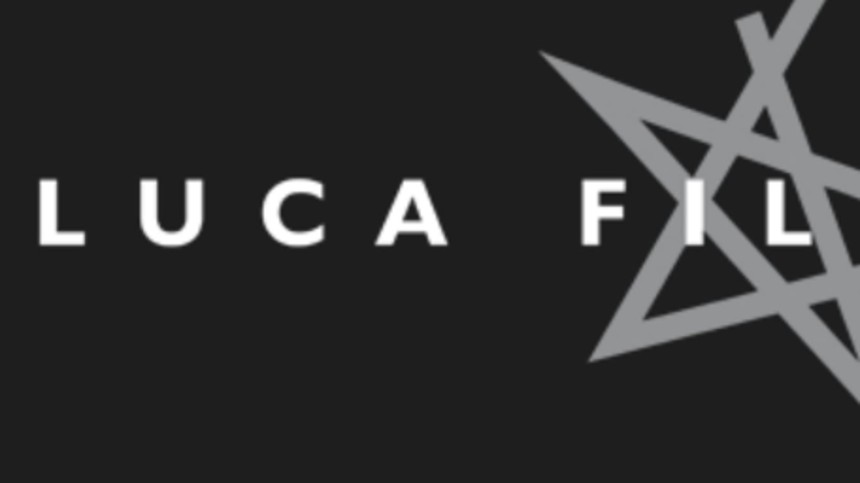 Deluca har opsagt sine medarbejdere