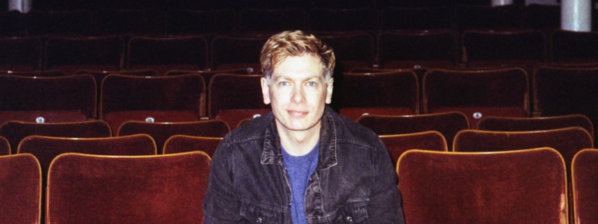 Han har indtaget Arne Bros kontor