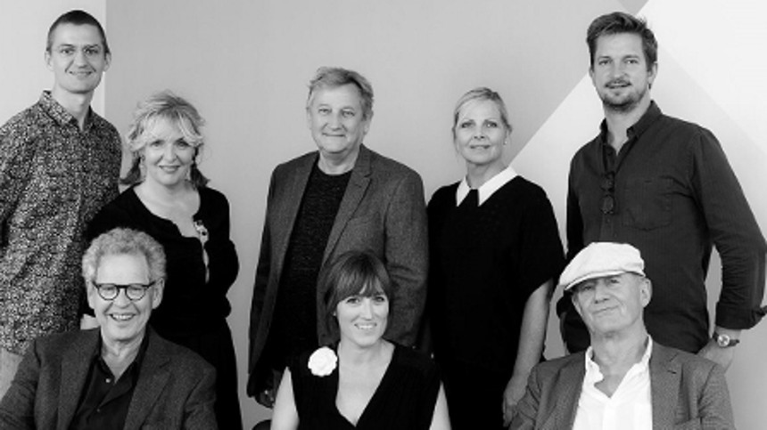 In&shy;struk&shy;tør&shy;for&shy;e&shy;ning fokuserer på støtte frem for publikum