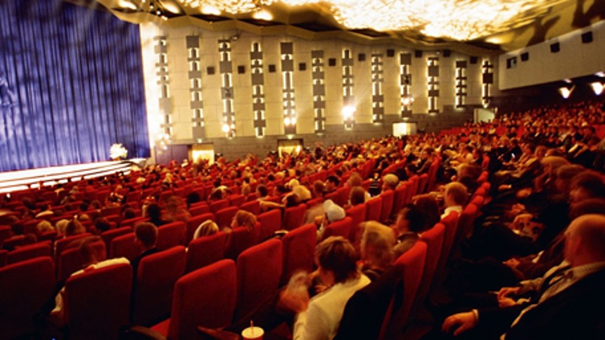 Bi­o­graf­bran­chen er styret af platugler